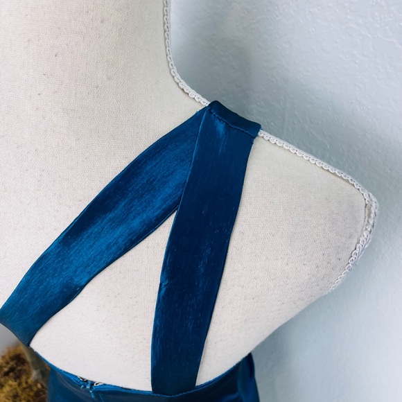 NWOT Y2K Sena Blue Metallic One Shoulder Flower Embroidered Mini Dress - Picture 4 of 6